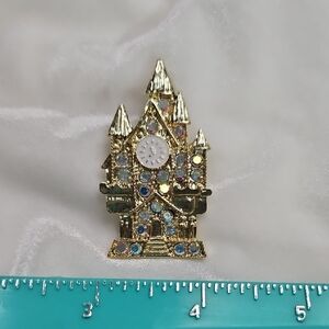 Women's European Style Castle Brooch Retro Style Pin Rhinestone Sparkling NWOT